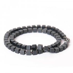 Hematito Karoliai CUBE