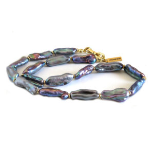 Natūralių perlų vėrinys LUMIRA